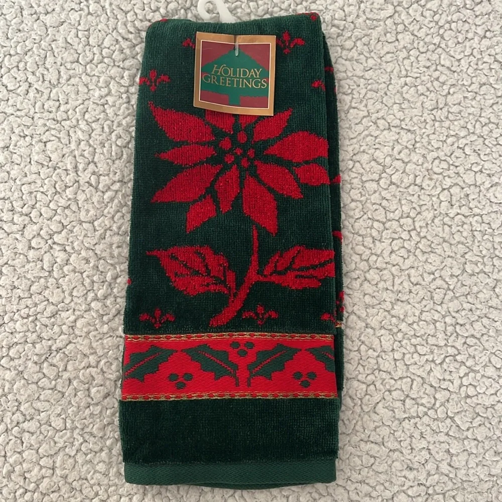 Pair of Holiday Greeting Christmas Hand Towels 🎄🎅🏼